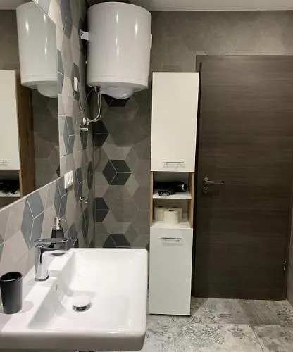 Unique Near Tivoli Appartamento *