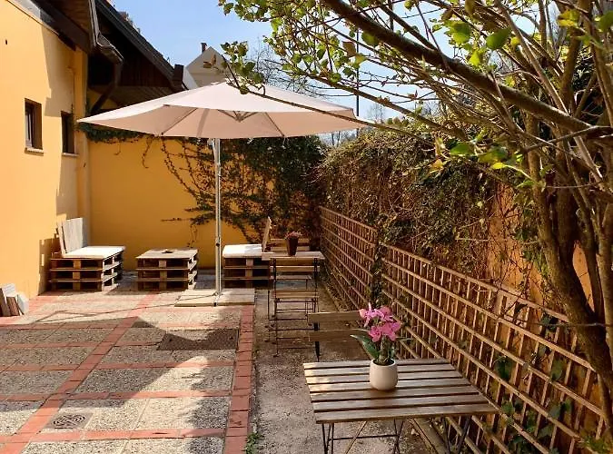 Unique Near Tivoli شقة *