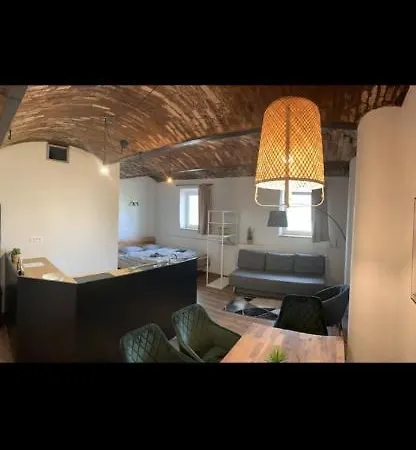 Unique Near Tivoli Апартаменты