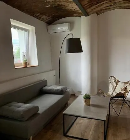 Unique Near Tivoli Апартаменты Любляна